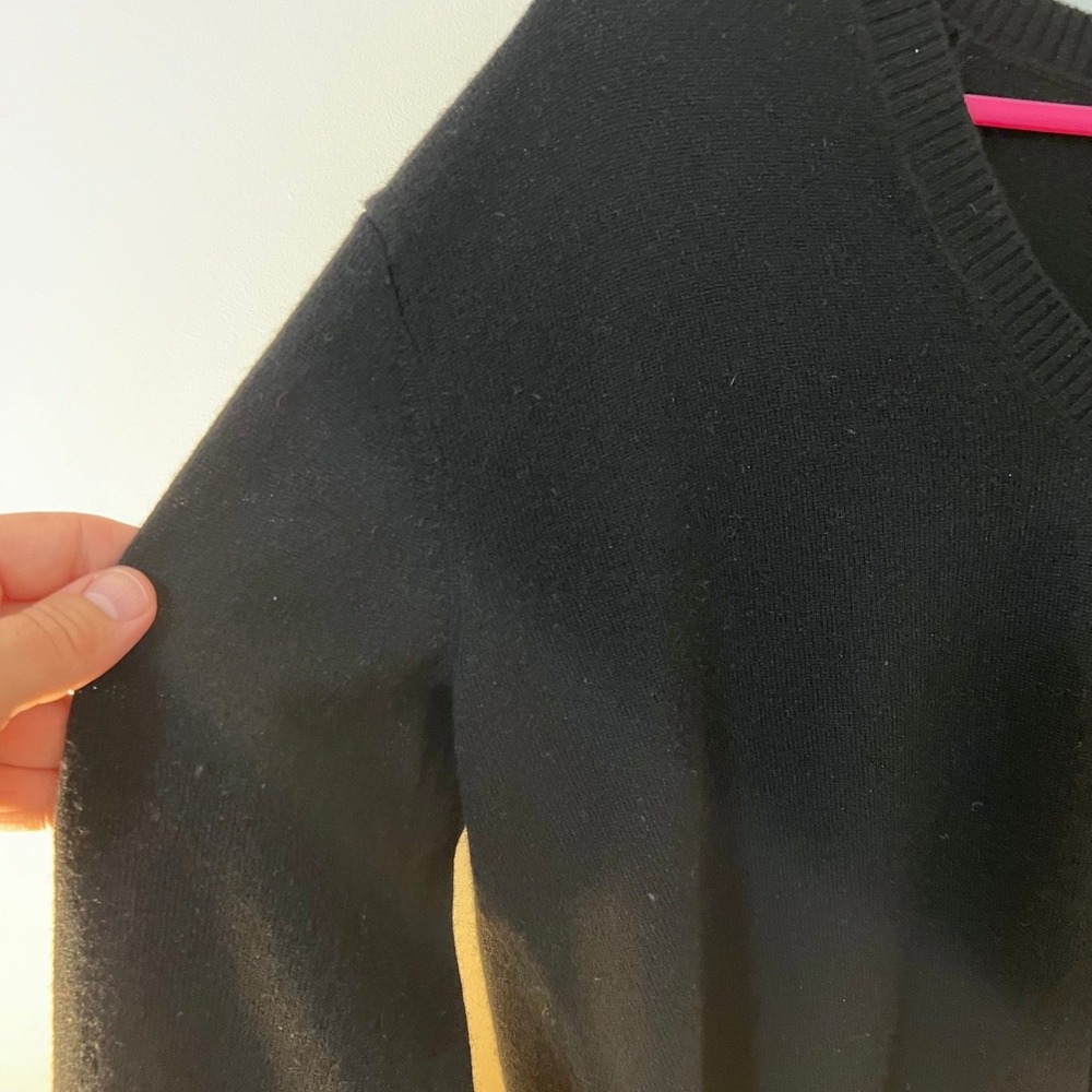 Everlane Cashmere Women Black V-Neck Knit Sweater Long Sleeve Size Small S - Picture 3 of 13